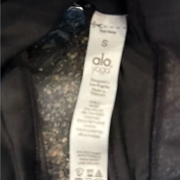 NWOT- ALO Yoga Faux Leather Airbrush Splendor Sports Bra size Small - Picture 7 of 7